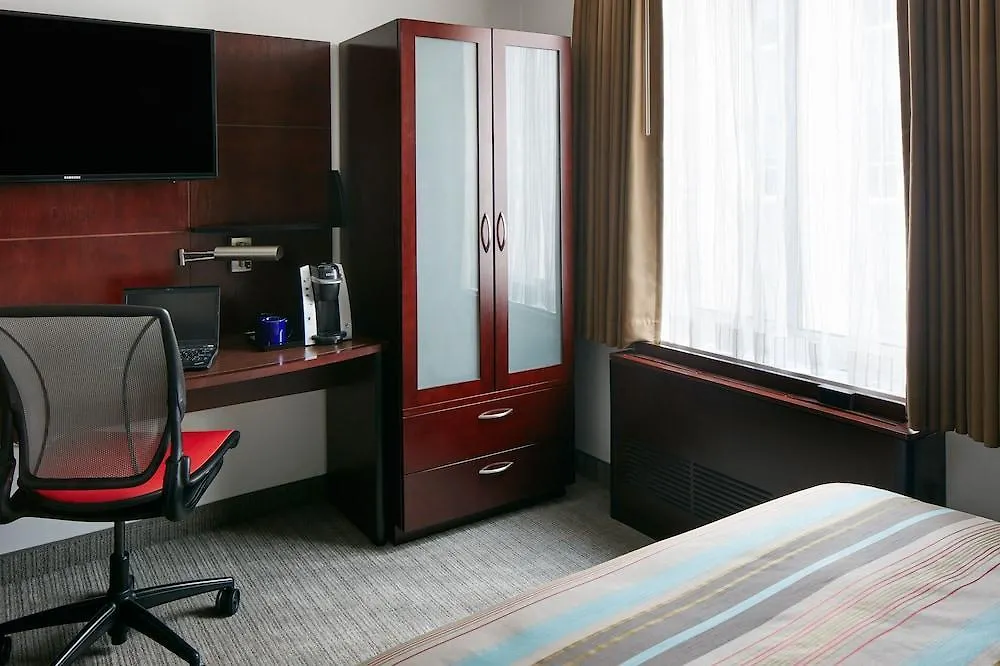Doubletree By Hilton New York Midtown Fifth Ave Hotel