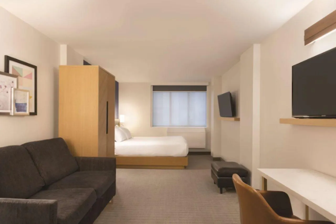 Doubletree By Hilton New York Midtown Fifth Ave Hotel