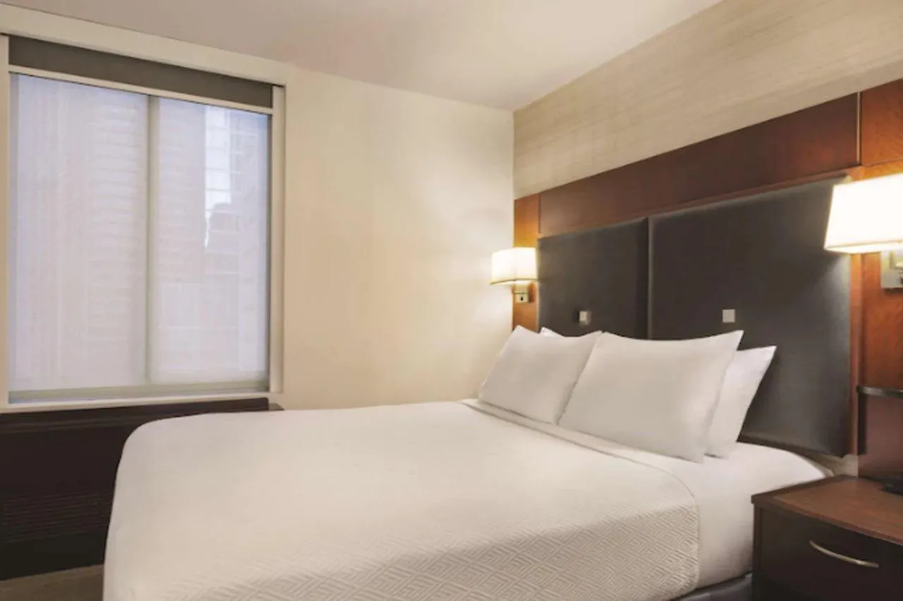 Doubletree By Hilton New York Midtown Fifth Ave Hotel