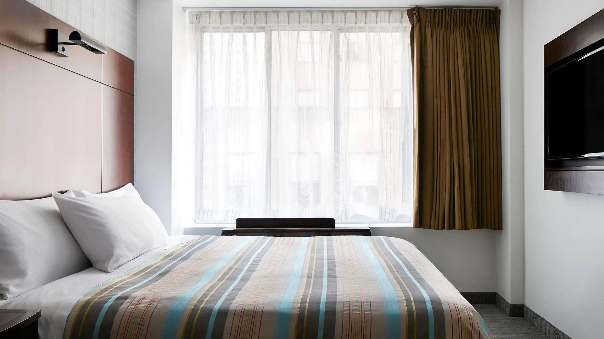 Doubletree By Hilton New York Midtown Fifth Ave Hotel